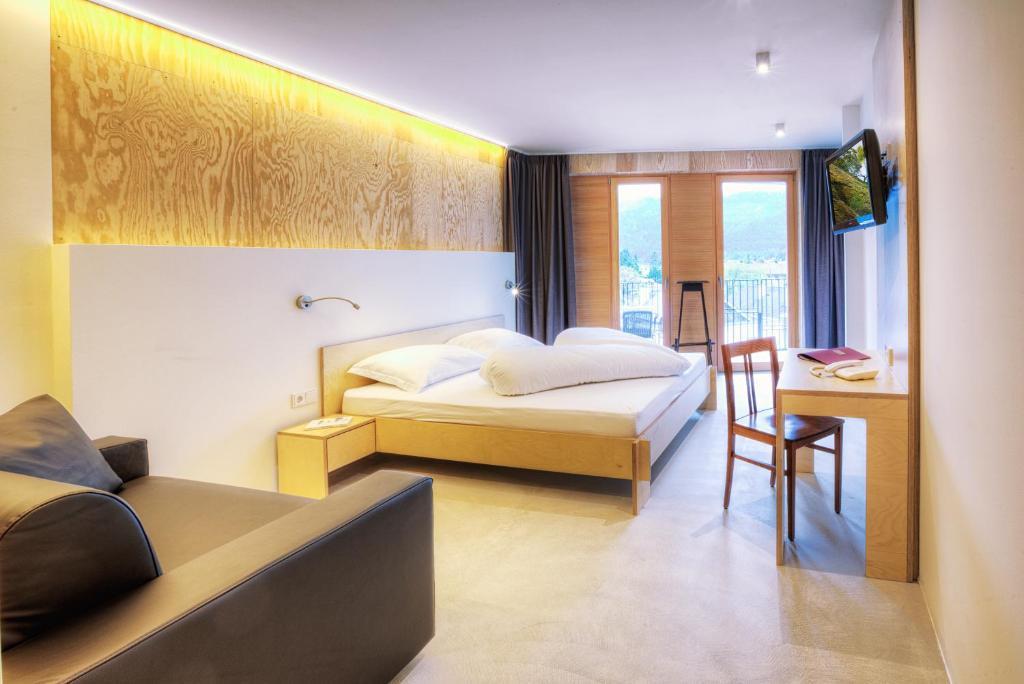 Kleinkunsthotel Naturns Rum bild
